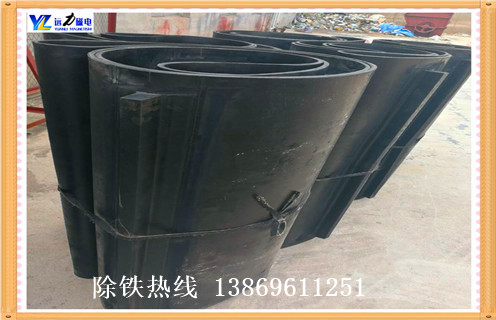 除鐵器皮帶跑偏，廣西除鐵器皮帶跑偏原因及處理方法_廣西除鐵器皮帶跑偏原因及處理方法皮帶原因及如何調(diào)_刮板價(jià)格